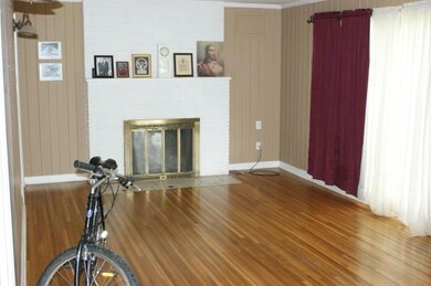 609 Larrymore Dr, Manchester, TN 37355 - photo 3