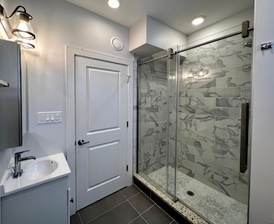 3049 N Spaulding Ave unit 1E, Chicago, IL 60618 - photo 5