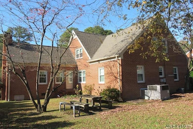 632 Cedar St, Roanoke Rapids, NC 27870 - photo 2