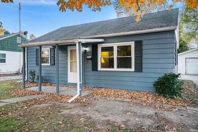 205 N Riverside Blvd, Goshen, IN 46526 - photo 2