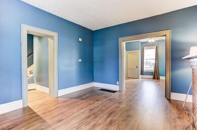 585 E Whittier St, Columbus, OH 43206 - photo 7