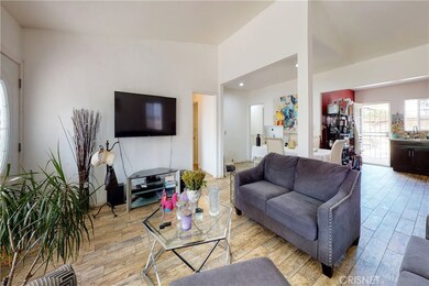 15051 Larkspur St, Sylmar, CA 91342 - photo 7