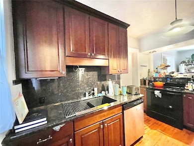 1035 NE 3rd Ave, Gainesville, FL 32601 - photo 5