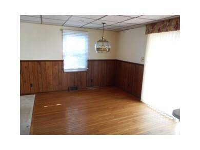 Family Room.