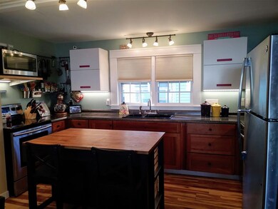 41 Walnut St, Rochester, NH 03867 - photo 4