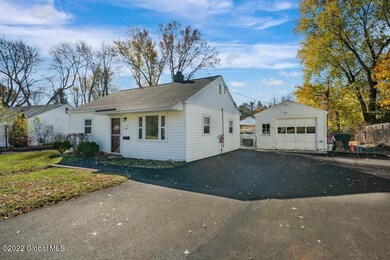 8 Mayhall St, Albany, NY 12205 - photo 3