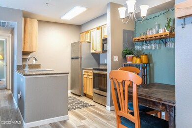 127 Jules Dr-015-016-Kitchen-MLS_Size
