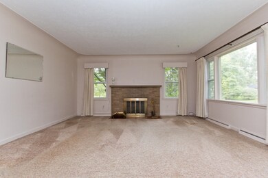006 living room - IMG_8173