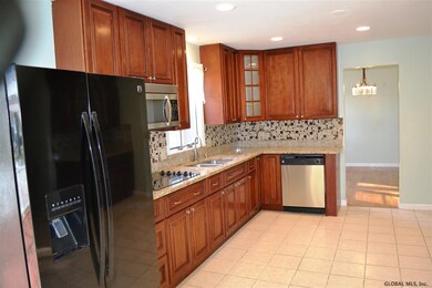 3278 E Old State Rd, Schenectady, NY 12303 - photo 3