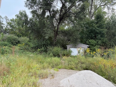 37 Indian Hills- Garage