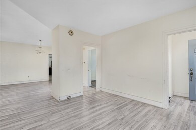67 Massasoit Ave