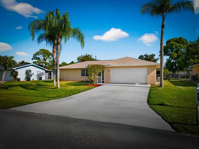 649 SE Clifton Ln, Port Saint Lucie, FL 34983 - photo 3