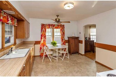 Kitchen. Beatiuful new, neutral flooring!