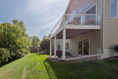 956 Aurora Cir, Red Wing, MN 55066 - photo 5