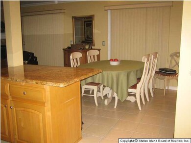 12 Daniella Ct, Staten Island, NY 10314 - photo 6