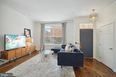 6022 Madison Overlook Ct, Falls Church, VA 22041 - photo 4