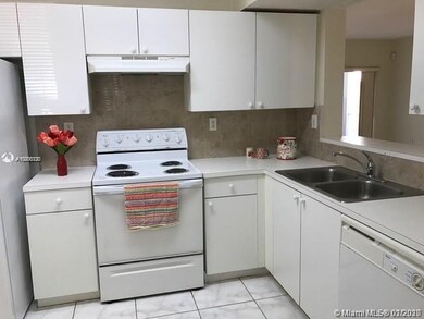 4768 NW 114th Ave unit 1064, Doral, FL 33178 - photo 3