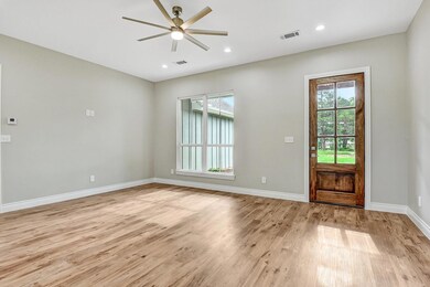 1695 Desvoignes Rd, Denison, TX 75021 - photo 6