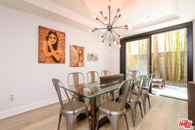 411 N Oakhurst Dr unit 103, Beverly Hills, CA 90210 - photo 3