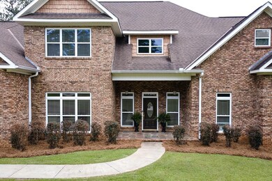 Front view - gated courtyard