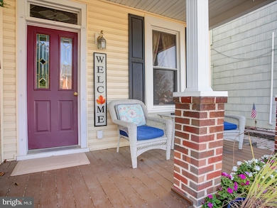 208 Hamilton Ave, Waynesboro, PA 17268 - photo 4