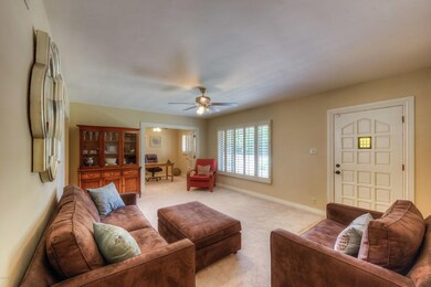 002_Living Room