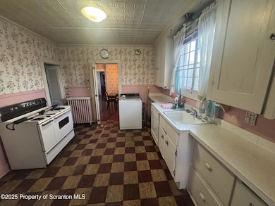 617 Alder St unit Rear, Scranton, PA 18505 - photo 6