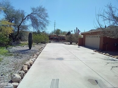 177' DRIVEWAY