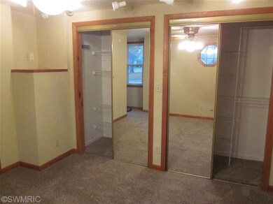 201 S Hooker Ave, Three Rivers, MI 49093 - photo 5