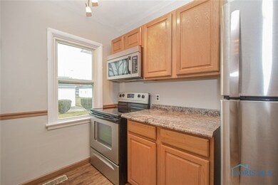 All appliances are included in the sale of the hom