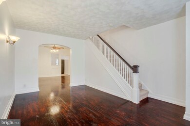 3710 Colborne Rd, Baltimore, MD 21229 - photo 5