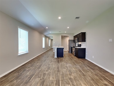 16505 Cascading Pines Ct, Conroe, TX 77302 - photo 4