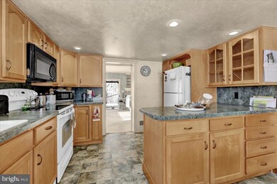 2567 Welsh Rd, Mohnton, PA 19540 - photo 6