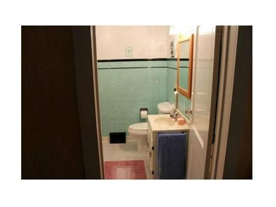 Full Bath.