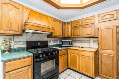 200 Fannin St, Tomball, TX 77375 - photo 4