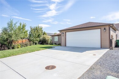 401 S Jarvis Ave, East Wenatchee, WA 98802 - photo 5