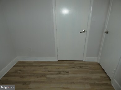 3425 Spring Dr, Alexandria, VA 22306 - photo 6