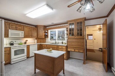 5638 Old Lansing Rd, Lansing, MI 48917 - photo 6