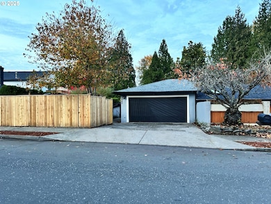 3545 SE 1st St, Gresham, OR 97080 - photo 2