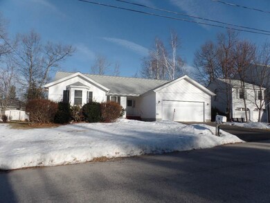 68 Blevens Dr, Manchester, NH 03104 - photo 2