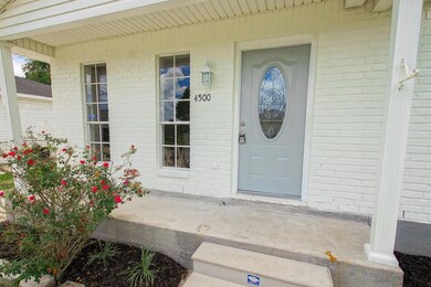 4500 Bayou Des Familles Dr, Marrero, LA 70072 - photo 4