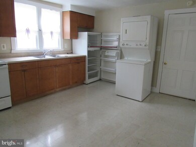 111 B N George, Ranson, WV 25438 - photo 5