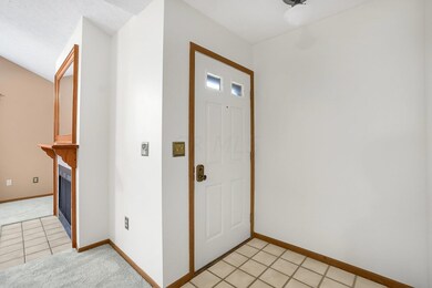 4-web-or-mls-2423-hooverside-ln