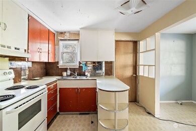 13242 40th Ave S, Tukwila, WA 98168 - photo 4