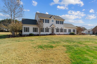 162 Golden Oak Dr, Statesville, NC 28625 - photo 4