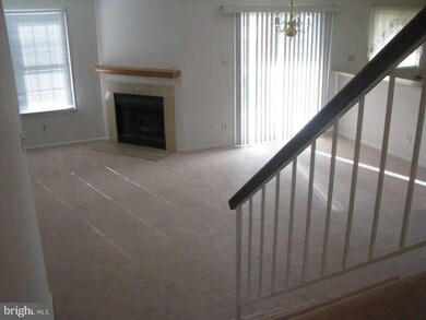 12930 Grays Pointe Rd unit 12930A, Fairfax, VA 22033 - photo 2