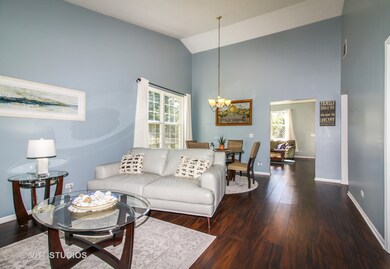 2023 Fescue Dr unit 1, Aurora, IL 60504 - photo 7