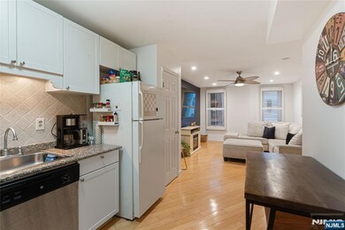 330 Monroe St unit 3R, Hoboken, NJ 07030 - photo 5
