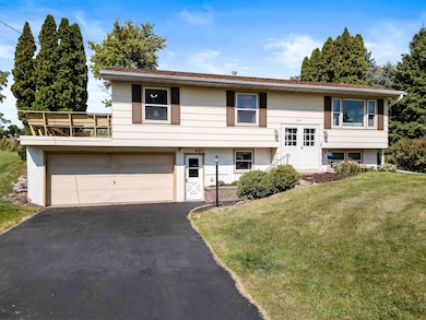 201 Cedar St, Johnson Creek, WI 53038 - photo 6