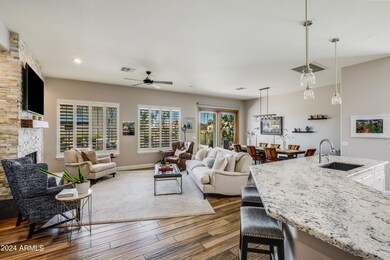 790 w hackberry-5